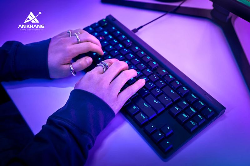 Bàn phím Gaming Logitech G515 TKL Black (920-012912) hạn chế tiếng vang khi gõ