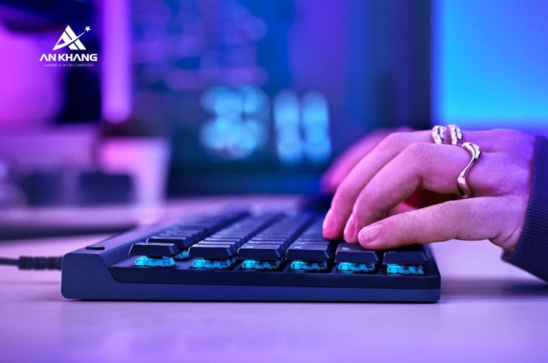 Bàn phím Gaming Logitech G515 TKL Black (920-012912) với thiết kế TKL gọn nhẹ