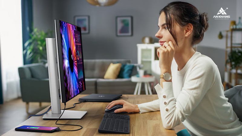 Màn hình Dell UltraSharp U2724DE kết nối toàn diện và hiện đại