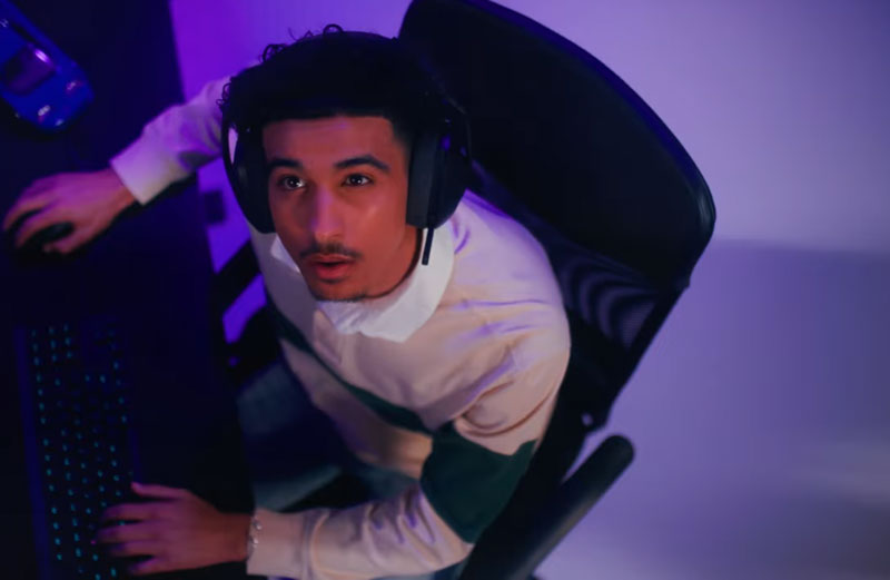 Đừng xem phim ma ban đêm với tai nghe gaming không dây Logitech G321 LIGHTSPEED Bluetooth đen, bạn sẽ giật mình với âm thanh sống động như thật, khiến bạn phải toát mồ hôi lạnh đấy.