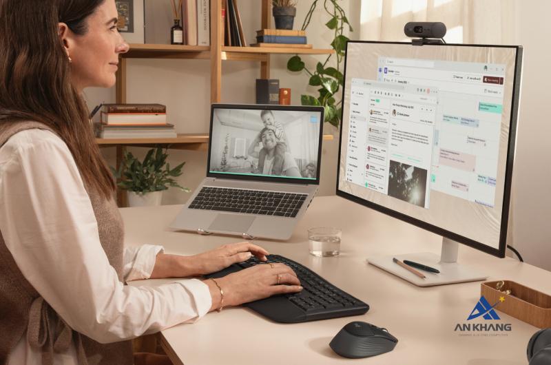 Bộ bàn phím chuột Logitech MK880 (920-014020) tùy chỉnh linh hoạt với Logi Options +