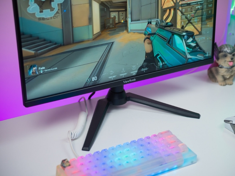 Màn hình gaming ViewSonic VX2528 với thiết kế tối giản, điều chỉnh linh hoạt