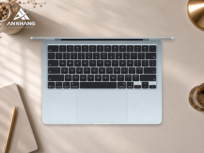 Bàn phím Magic Keyboard hiện đại trên MacBook Air 13 inch M5 10CPU/8GPU/16GB/512GB