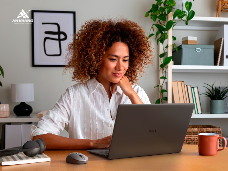 Laptop Dell 16 DC16250 71076092 sạc nhanh 80% chỉ trong 1 giờ