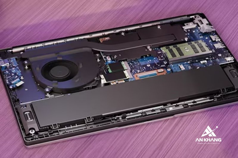 Laptop Lenovo LOQ 15ARP10E 83S0000DVN với khả năng mở rộng phần cứng linh hoạt