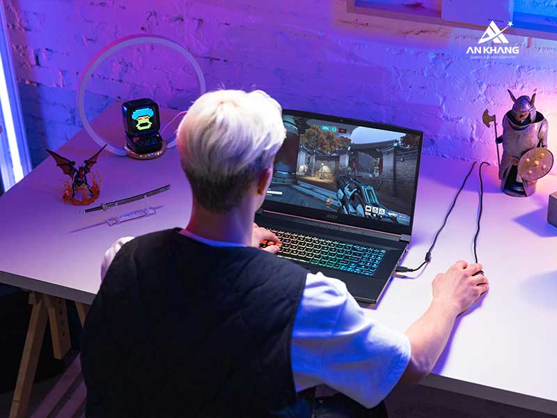 Laptop gaming MSI Katana 15 B13UDXK-2410VN trang bị kết nối toàn diện
