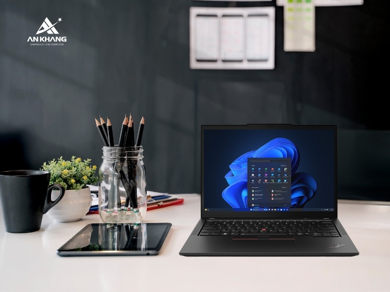 Laptop Lenovo ThinkPad X13 Gen 5 21LVS62000 với thiết kế mỏng nhẹ, tối giản