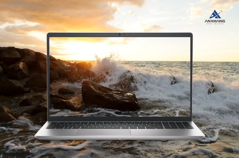Laptop Dell 15 DC15250 DC15250-i7U161W11SLU-27 hiển thị mượt mà với màn hình 120Hz hiện đại