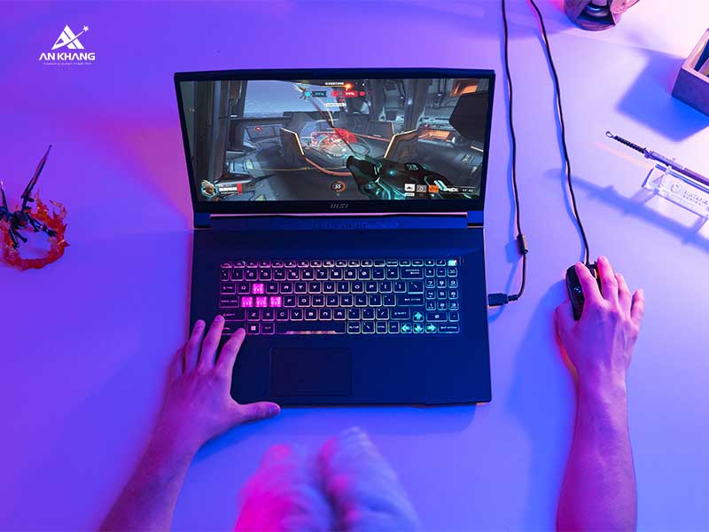 MSI Katana 15 B13VEK-252VN trang bị kết nối đầy đủ và linh hoạt