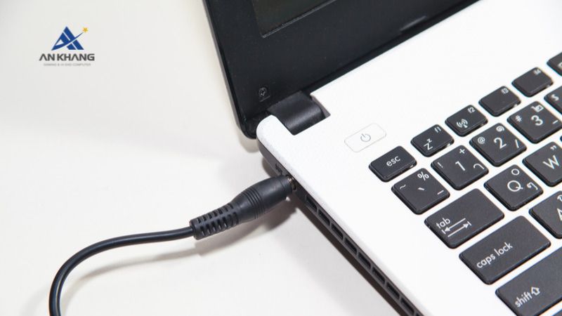 Dấu hiệu laptop sạc không vào pin