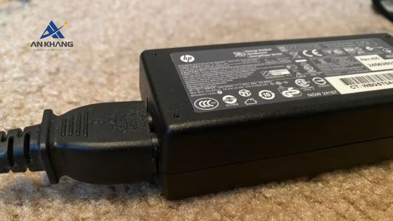 Cách sửa lỗi sạc không vào pin do bộ sạc, cáp sạc