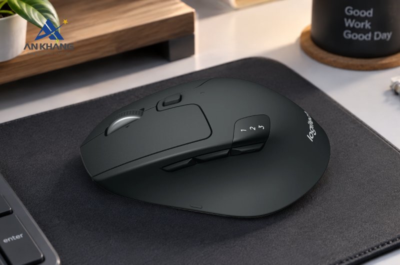 Chuột không dây Logitech M720 Triathlon màu đen (910-004792) cho trải nghiệm điều khiển linh hoạt