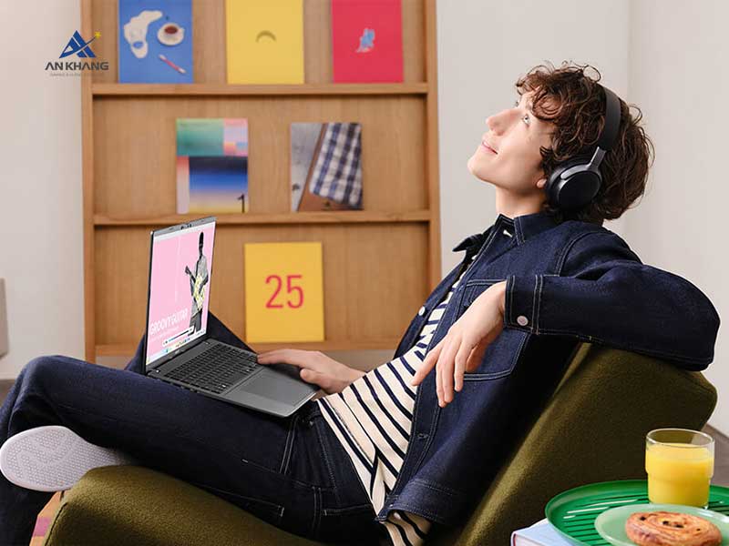 Laptop ASUS Vivobook S14 S3407QA-SF043WS t&iacute;ch hợp s&acirc;u AI v&agrave;o từng trải nghiệm