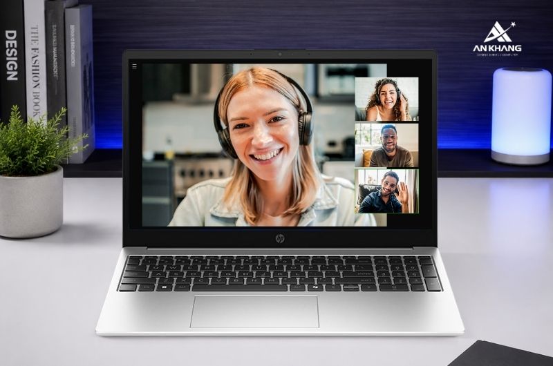 Laptop HP 250R G10 C3RV3AT trang bị webcam FHD cùng hệ thống loa kép và micro dạng mảng
