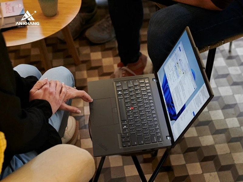 Laptop Lenovo ThinkPad T14 Gen 6 21QC0007VA thiết kế mỏng nhẹ