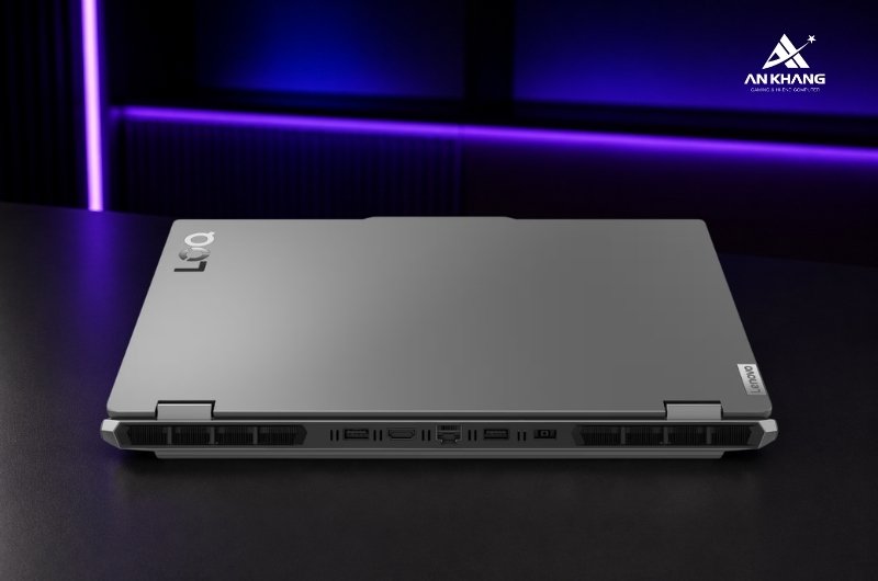 Laptop Lenovo LOQ 15IRX9 83DV01H3VN sở hữu thiết kế tối giản, kết nối toàn diện