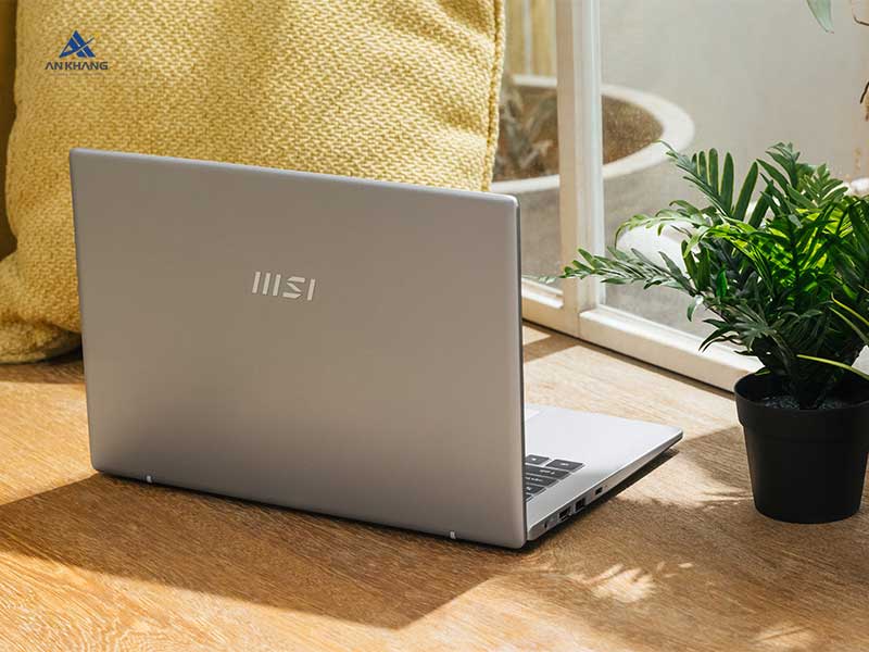 Laptop MSI Modern 14 F13MG-466VN (bản 16GB RAM) sở hữu thiết kế gọn nhẹ, dễ d&agrave;ng mang theo mọi l&uacute;c mọi nơi