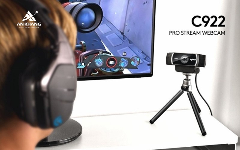 Webcam Logitech C922 Pro Stream 960-001090 với thiết kế kẹp gắn đa năng