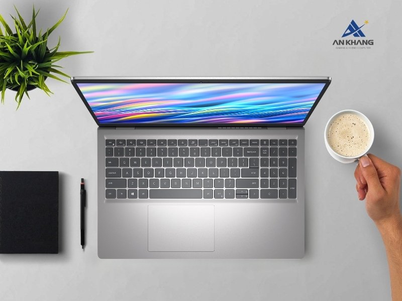 Laptop Dell 15 DC15250 DC5I7952W1 Silver với trải nghiệm nhập liệu được chú trọng