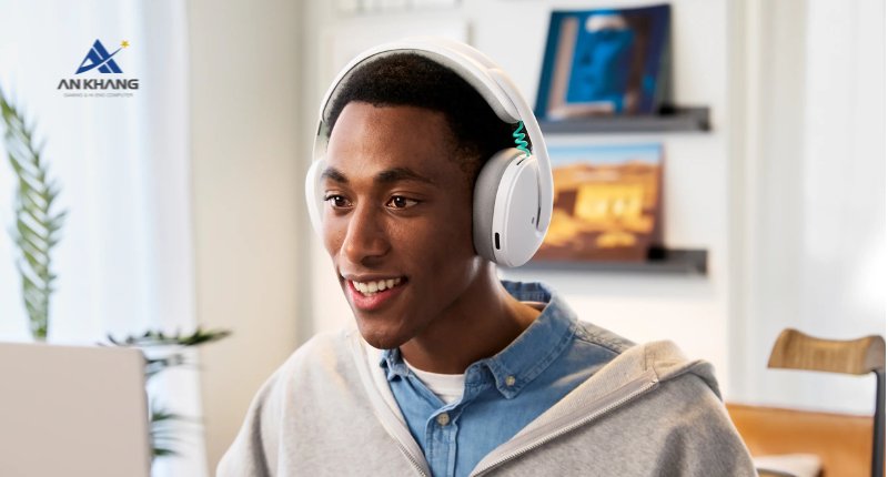 Tai nghe gaming không dây Logitech G325 màu trắng (981-001532) với thiết kế siêu nhẹ, chất liệu thoáng khí êm ái