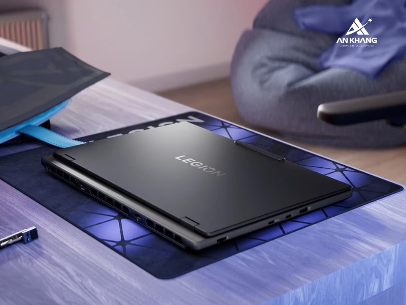 Laptop Lenovo Legion 5 15IRX10 83LY00HQVN thiết kế gọn g&agrave;ng v&agrave; bền bỉ