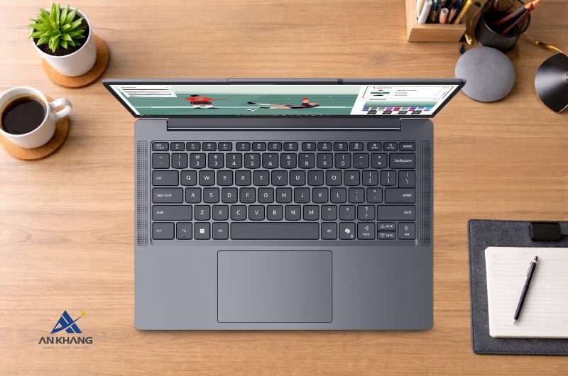 Laptop Lenovo IdeaPad Slim 3 14IPH11 83UQ002GVN thiết kế mỏng nhẹ, tối ưu trải nghiệm nhập liệu