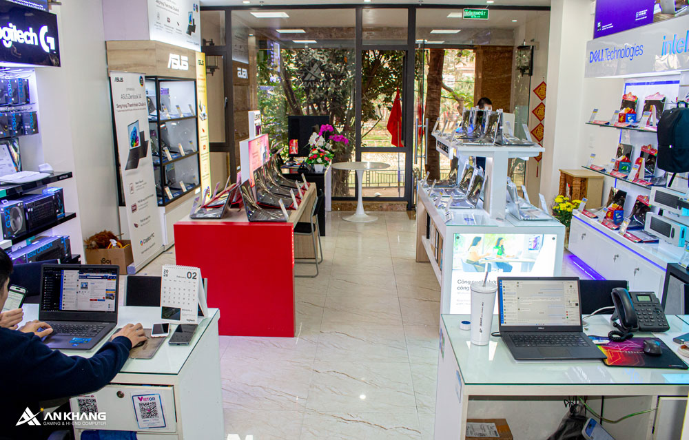 Hình ảnh showroom An Khang Computer 565 Vũ Tông Phan