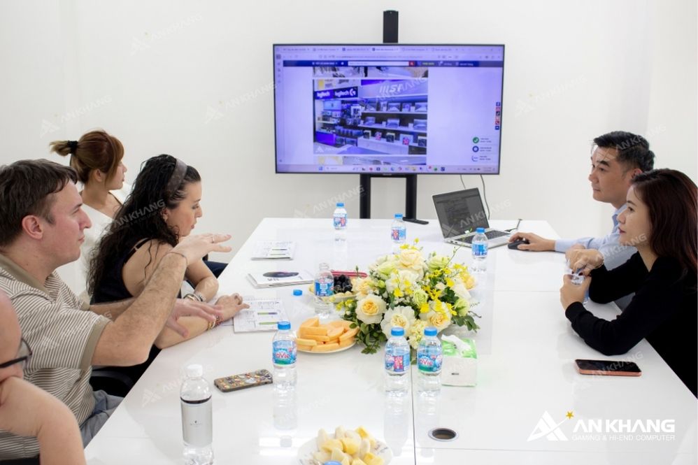 Tâm điểm là những thảo luận về định hướng chiến lược hợp tác giữa Logitech và An Khang trong năm 2026