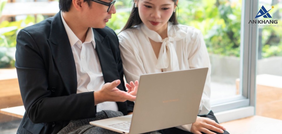 Laptop Mỏng Nhẹ 2026: Top Máy Dưới 1.5kg Cho Dân Di Chuyển