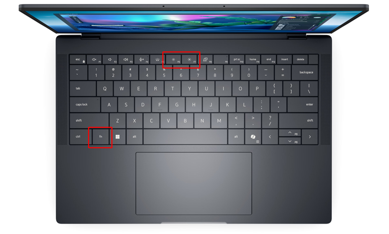 Đây là bàn phím laptop Dell Pro Max, bạn cần nhấn tốt hợp phím Fn + F6/F7. Đa phần những phím có biểu tượng điều chỉnh độ sáng (giống hình mặt trời) sẽ nằm ở dãy phím F1 đến F12.