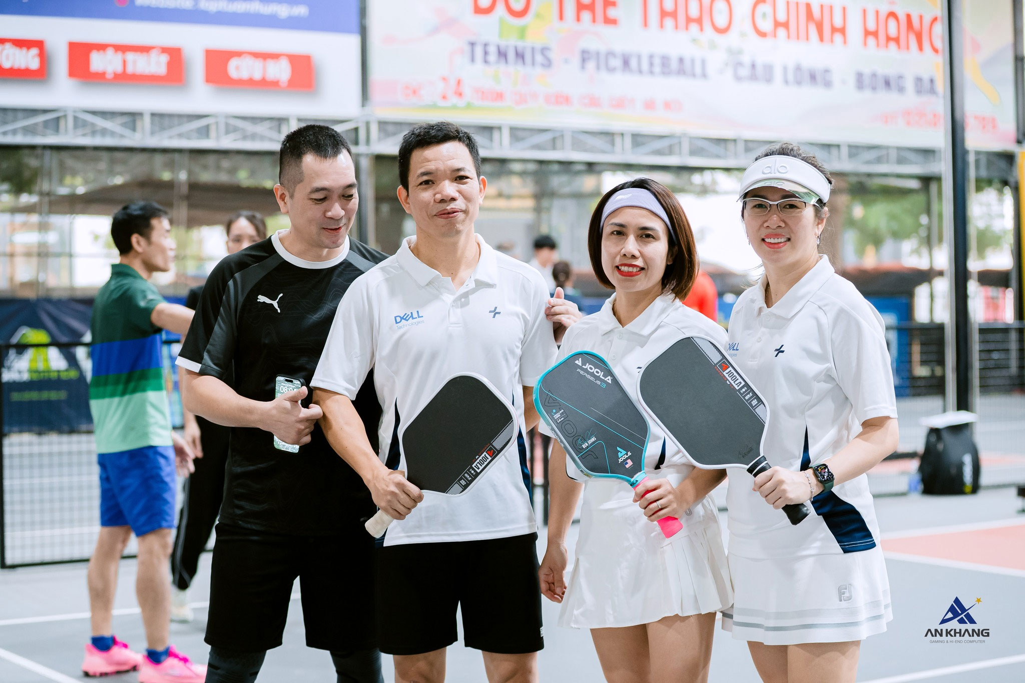 Không chỉ là công việc, mà còn là thể thao! Giải đấu giúp củng cố tình thân, tạo cơ hội giao lưu gắn bó ngoài khuôn khổ văn phòng.